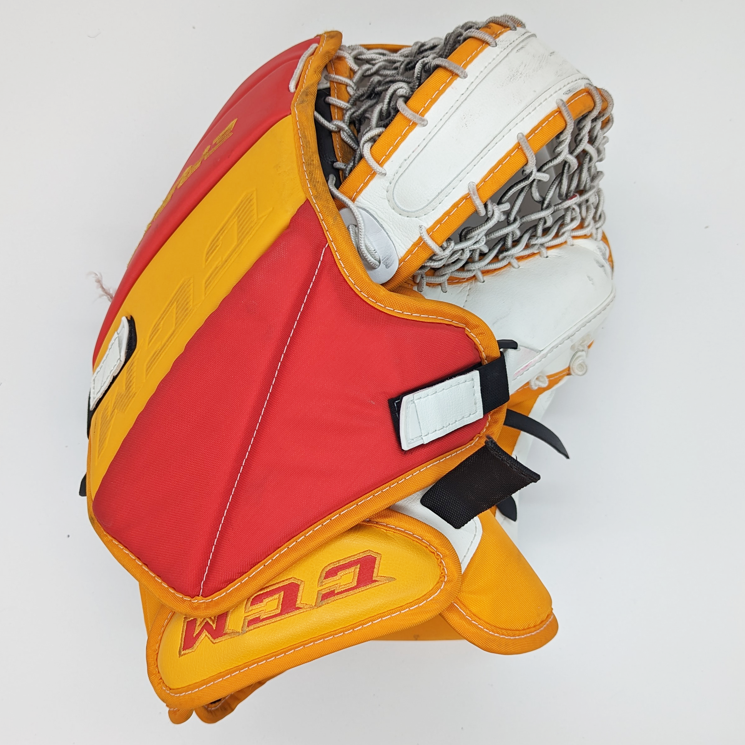 CCM Extreme Flex 5 - Gant de gardien de but Pro Stock Regular d'occasion (blanc/rouge/jaune)